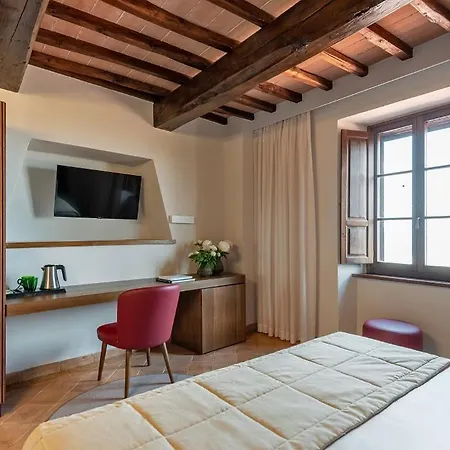 Borgo Di Celle 4* تْشيتّا دي كاستيلّو