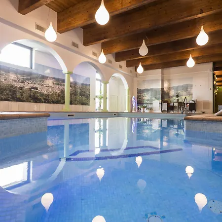 Hotel Borgo Di Celle 4*