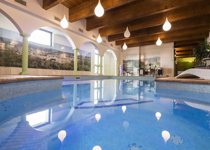 Hotel Borgo Di Celle 4*